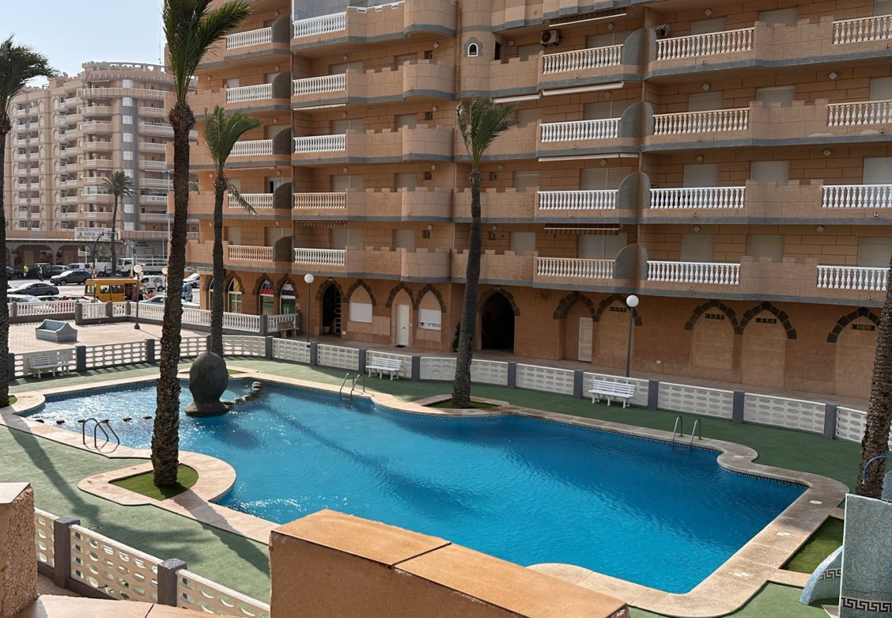 Apartamento en La Manga del Mar Menor - Castillo de Mar 1A - La Manga By WATERMELON